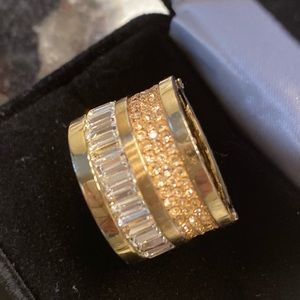 🤗💍Beautiful Michael Kors barrel ring💍🤗